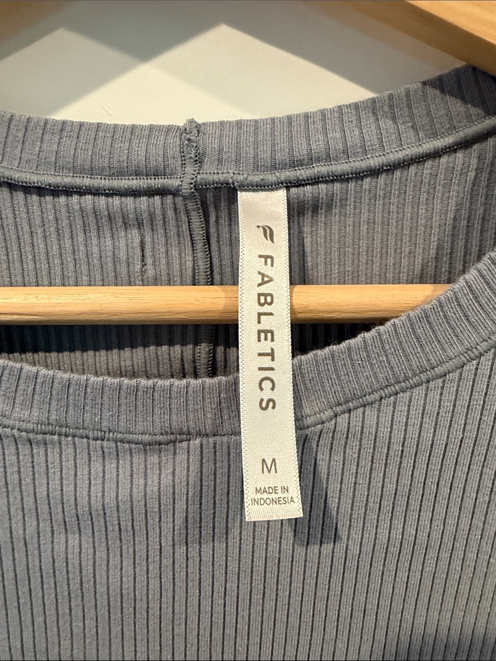 Fabletics Ribbed Muscle Tee in Dusty Blue - Picture 4 of 4